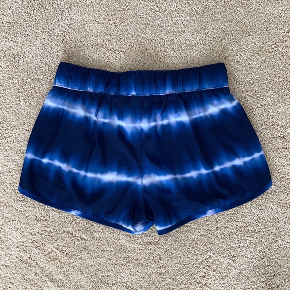 Athleta tie dye shorts - Picture 2 of 4